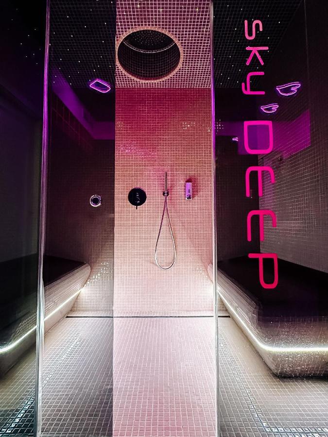 Sky Deep Jacuzzi 30 Floor Daire Klaipėda Dış mekan fotoğraf