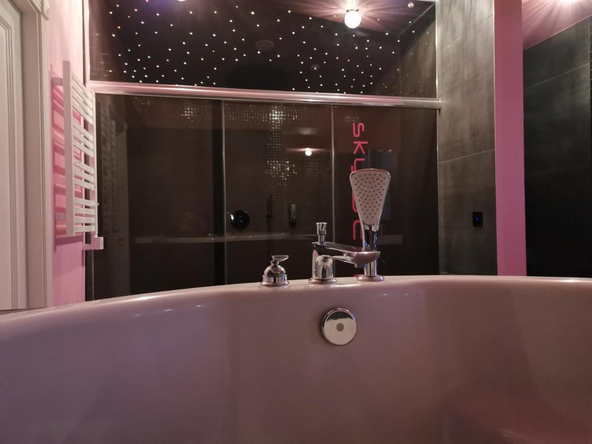 Sky Deep Jacuzzi 30 Floor Daire Klaipėda Dış mekan fotoğraf